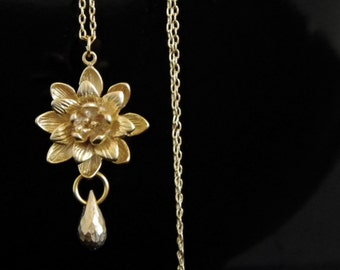 Gold Waterlily Lotus Necklace
