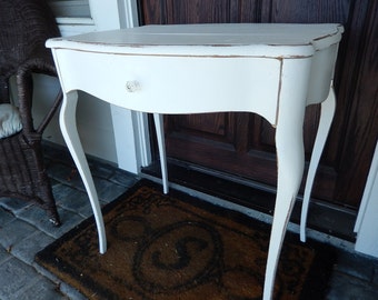 Shabby White Table - Cottage Chic Table - Painted Side Table - Bedside Table - Vintage Nightstand - Side Table - Occasional Table