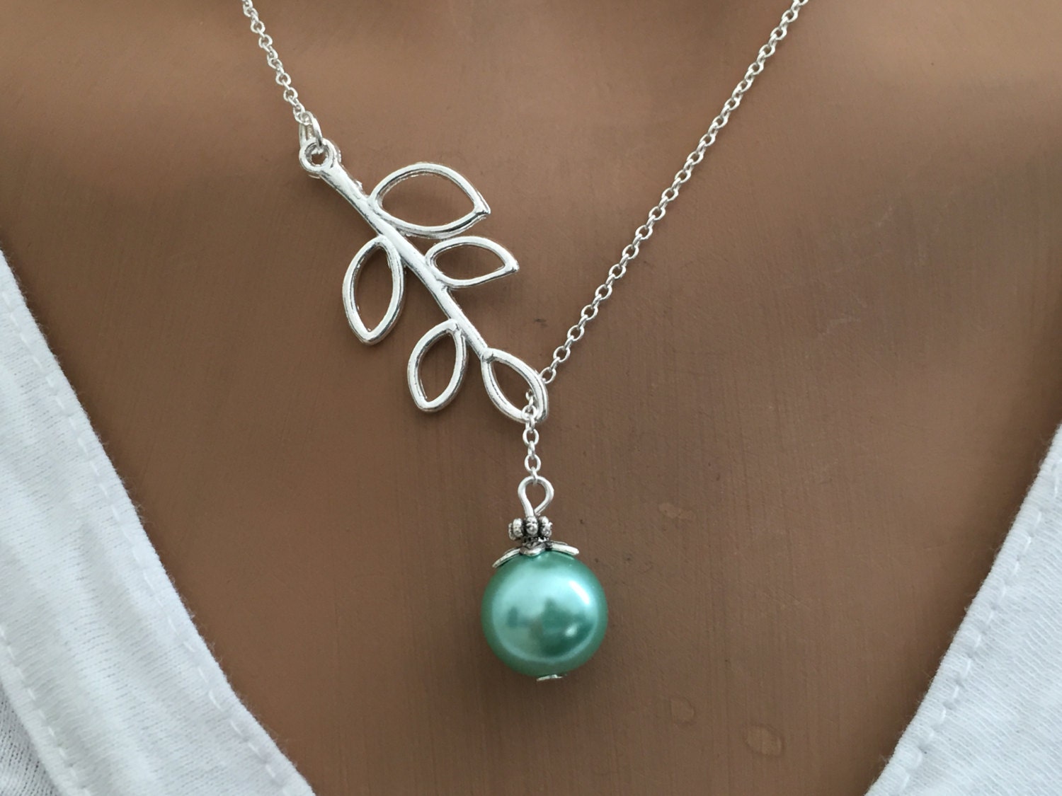 Lariat Style Necklace Pearl Necklace T