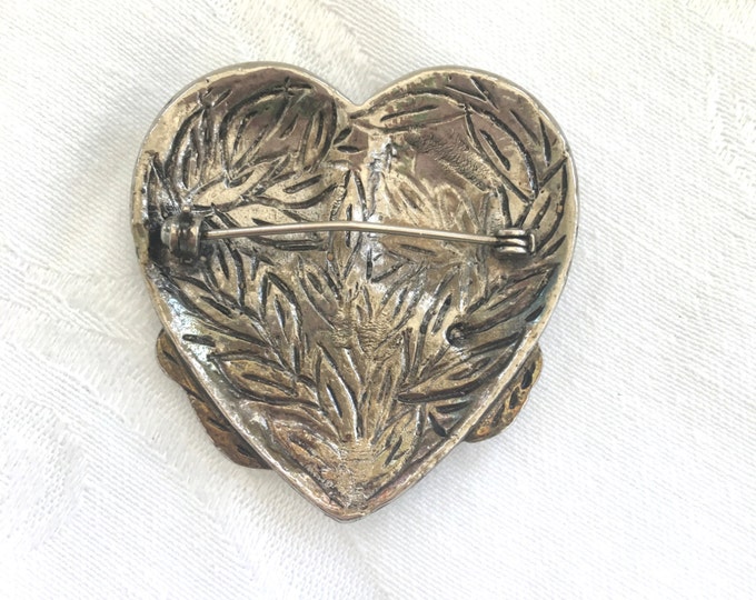 Victorian Lovers Brooch, Vintage Heart Pin Embracing Lovers Wedding Jewelry