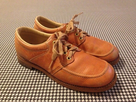 1970's buster brown style brown leather oxfords