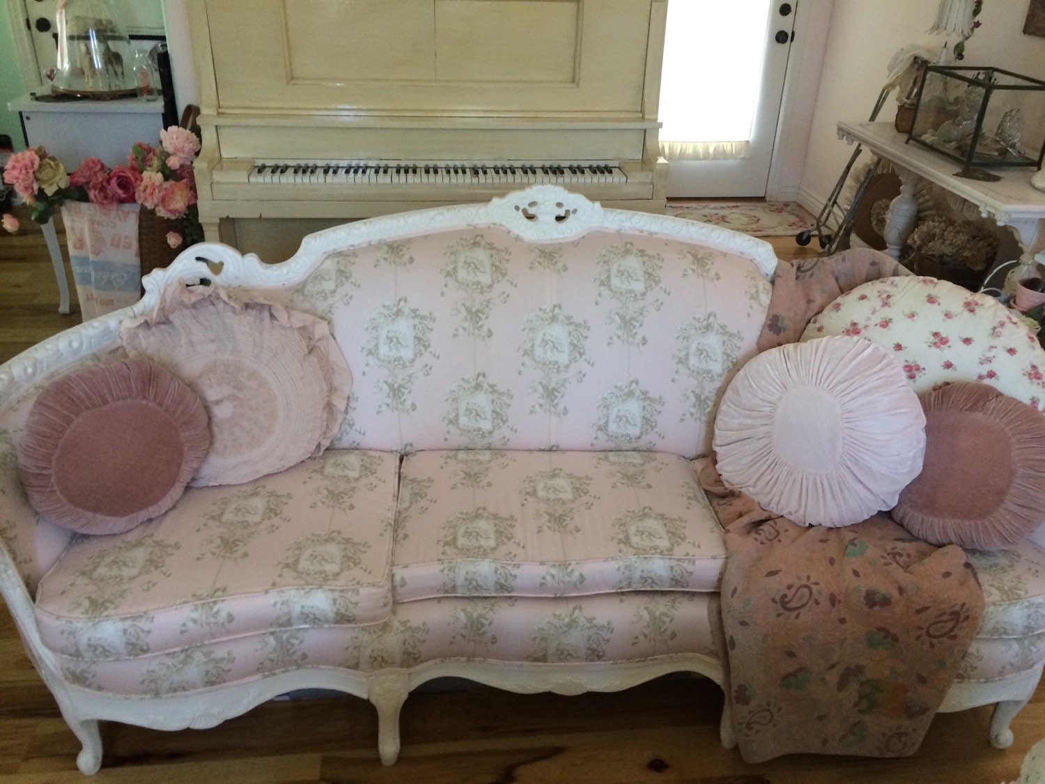 Stunning Vintage Antique Sofa and Loveseat French Country