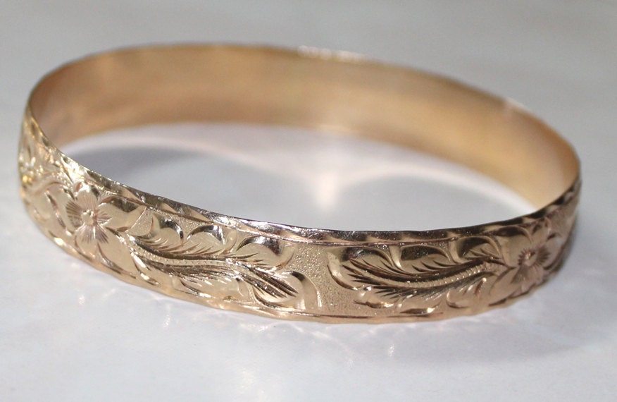 Hawaiian Heirloom Bangle Bracelet 14k yellow gold 7.75 inch