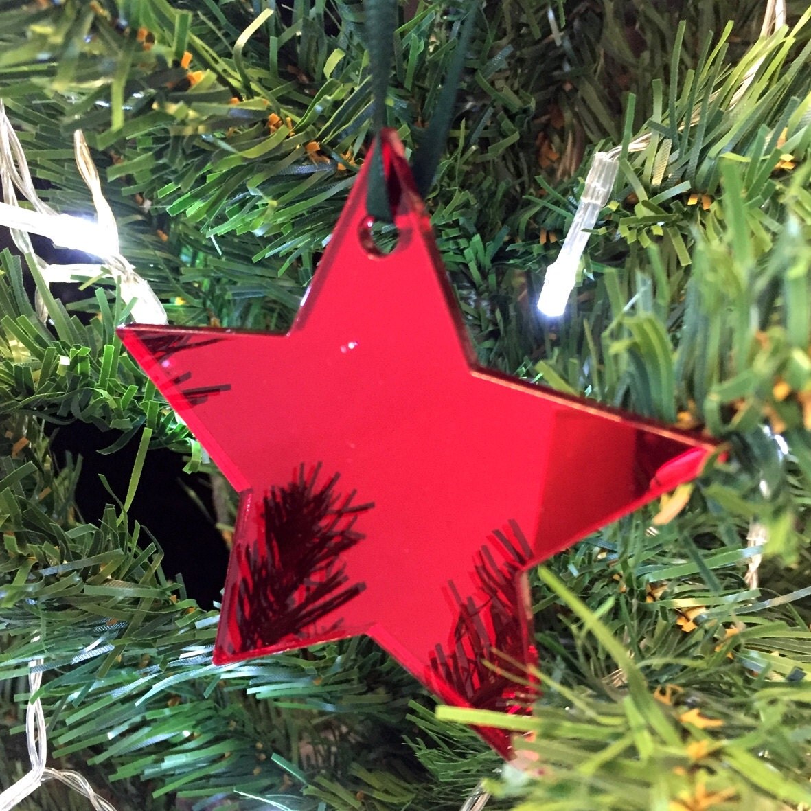 Set of 10 x Star Christmas Tree Decorations in Red Mirrored