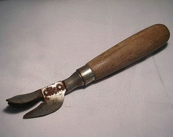 Wooden Handled Can Opener Pat. 1898/1900