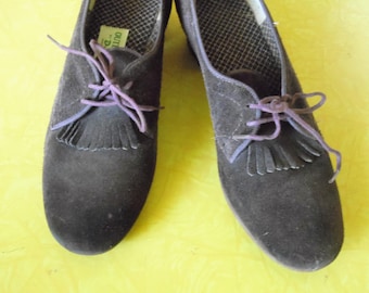 Oxfords, Womens Oxfords, Leather Shoes, Womens Shoes, Chunky Heels, Oxford Shoes Women, Vintage Shoes, Brown Shoes, Heels, Dress Shoes