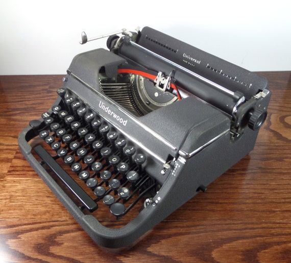Underwood Universal Manual Portable Typewriter by MahoganyRhino