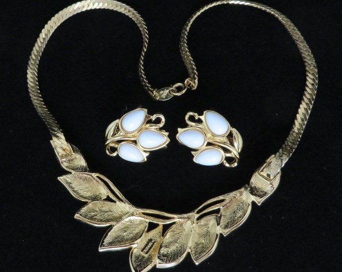 Trifari Jewelry Set, Vintage White Glass Necklace Set, Goldtone Herringbone Necklace Set, Demi Parure, Gift Boxed
