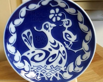 Vintage Plate Mother's Day Plate Blue and White Plate Danish Scandinavian Royal Copenhagen Collectible Plate Mother's Day Gift Ceramic Plate