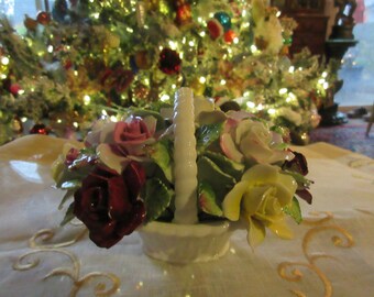 ENGLAND ROYAL DOULTON Bone China Rose Basket