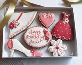 Personalised Shoe/Hat/ Dress Biscuit Gift Box Personalised Shoe/Hat/ Dress Biscuit Gift Box