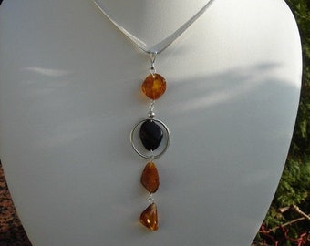 Superlanger amber pendant in 925 snake chain!