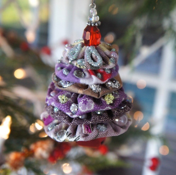 christmas tree fabric yoyo ornament purple red beige christmas tree fabric yoyo ornament purple red beige