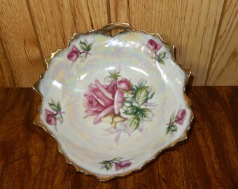 Japanese Made Porcelain Dish With Gold Accents