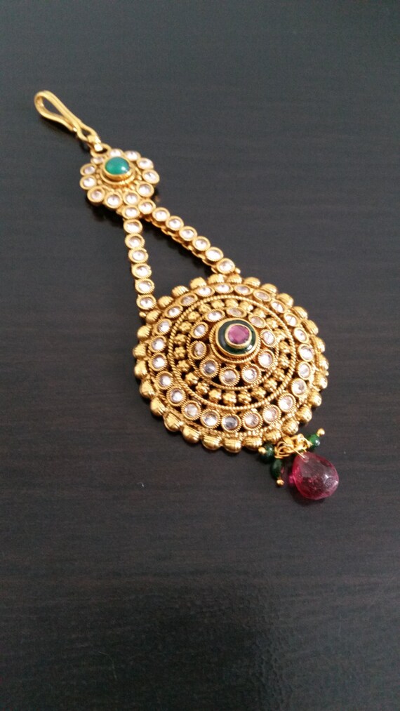 Mt05 Stunning Gold Pasa Maang Tika White And Ruby Green Stone