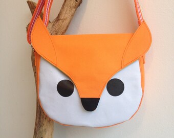 Items similar to DIY: Felted Fox Bag Knitting Pattern PDF on Etsy