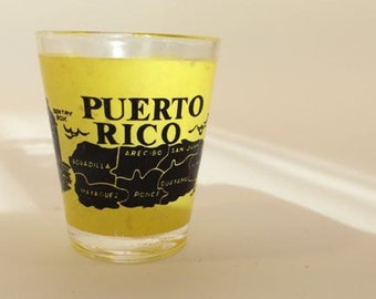 Customized Logo Whiskey Wine Peru Beach Tourist Souvenir Body Sexy Bikini Glass Shot Glasses