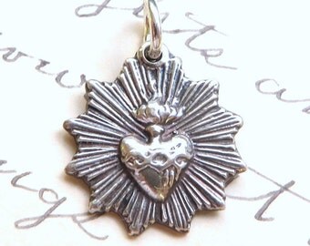Radiant Sacred Heart of Jesus Medal - Antique Replica