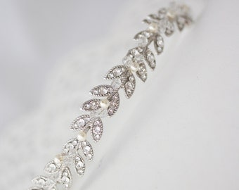 Simple Headbands Crystal Leaf Tiara Silver Wedding Wreath Delicate Crystal Bridal Crown Bridal Headpiece Wedding Hair Accessory NEVE SIMPLE