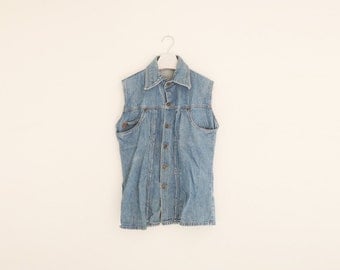 Vintage Levi's Blue Denim Cut Off Sleeves Jacket, Made in USA, Mens Medium / ITEM632