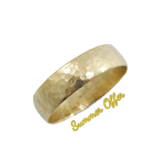 Mens wedding ring. Hammered wedding ring. by KaiJewelry585 on Etsy