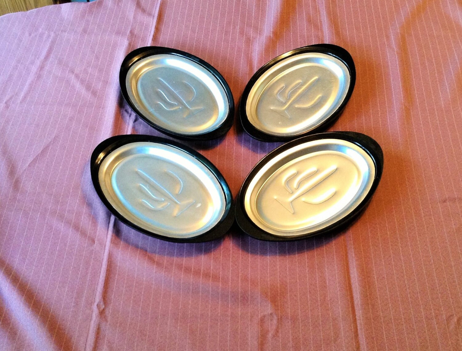 Set of 4 Nordic Ware Steak Plates Cactus Design Barbecue