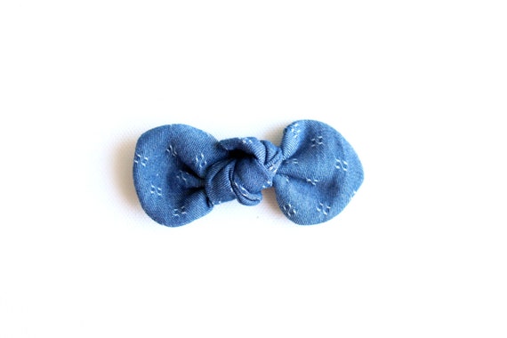Denim Chambray Knot Bow // Knotted Bow // Twisted Fabric Bow / Baby Bow /Baby Girl Bow / Retro Clips / Vintage Style Clips