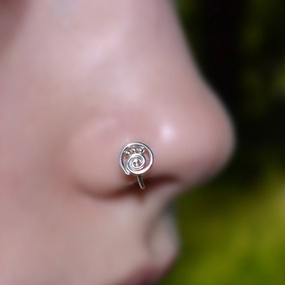 Small Nose Ring - Silver Nose Hoop - Tragus Earring - Cartilage Hoop - Forward Helix Earring - Septum Ring - Nose Piercing 20 gauge