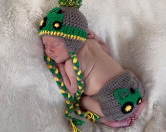 Tractor Photo Prop, Baby boy hat, NEWBORN hat, Baby girl hat, Newborn Photography Prop, Boy Newborn, Crochet Photo Prop,