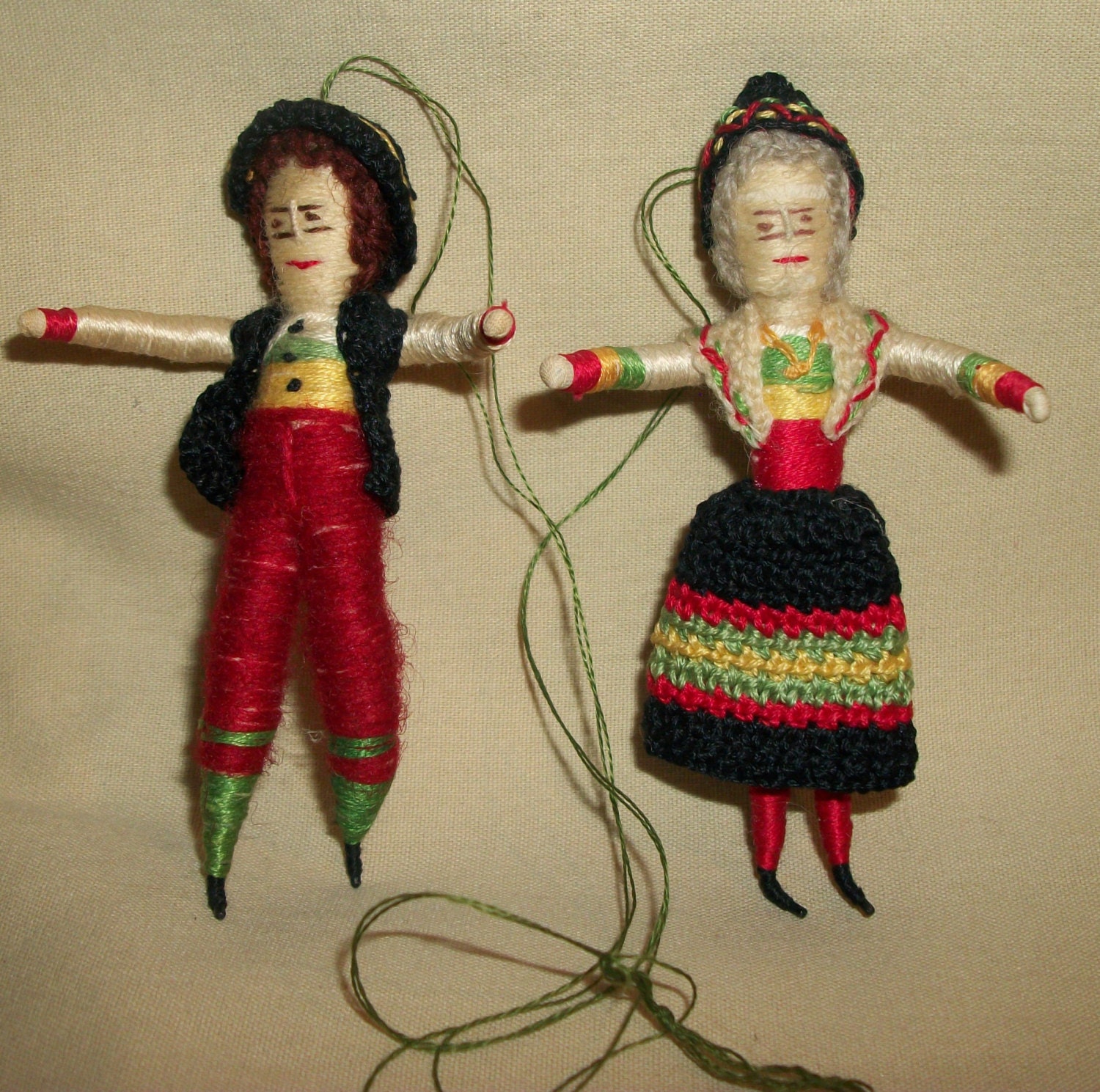 Vintage GYPSY THREAD DOLLS Hand Painted Features 3 1/2