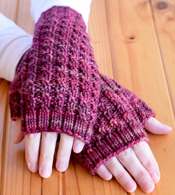 Textured Rib Knit Texting Gloves Pattern - ARALUEN Fingerless Mitts Knitting ...