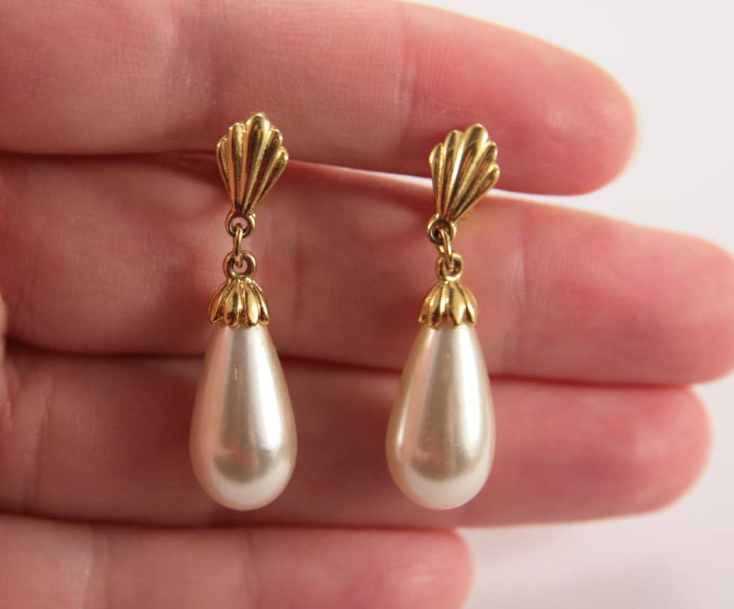 Pearl Drop Earrings Large Shape Dangle Gold Tone Vintage