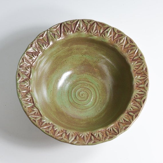 Green Serving Bowl / Rustic Pottery