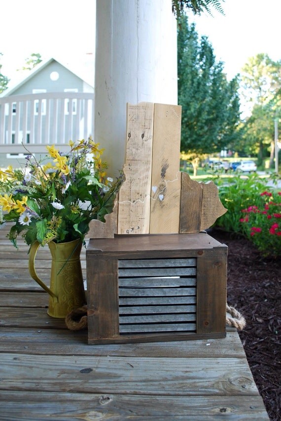 Kentucky Indiana pallet cut out. Indiana wedding Kentucky