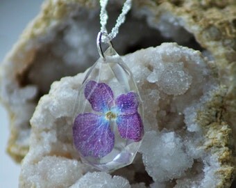 REAL FLOWER NECKLACE - Transparent Resin Jewelry With Real Flowers
