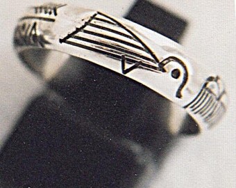 ring alliance engraved sterling silver 95%