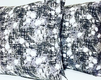 Graphic Print Accent Pillow // Black & White Throw Pillow // Black and White Decorative Pillow Cover