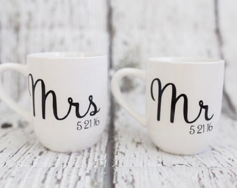 Mr & Mrs Mugs // Bride and Groom Mugs // Custom Wedding Gift // Coffee Mugs
