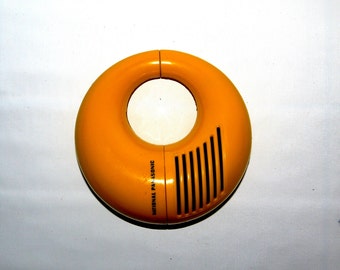 National Panasonic Toot-a-loop 72 - Vintage 1970’s wrap-around-your-wrist portable transistor radio
