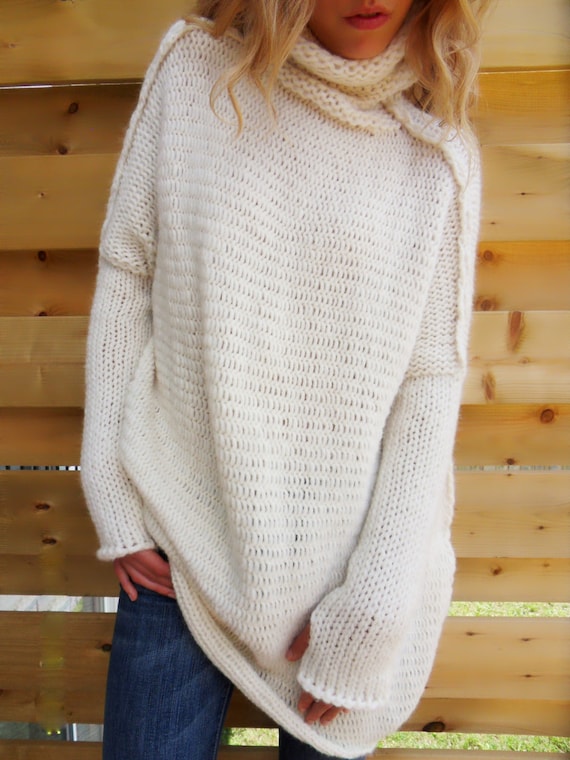 Oversized/Slouchy/Loose knit sweater. Chunky knit women