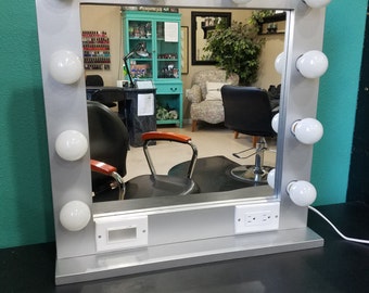 SILVER 24 x 24 Lighted Hollywood style Glamour vanity mirror