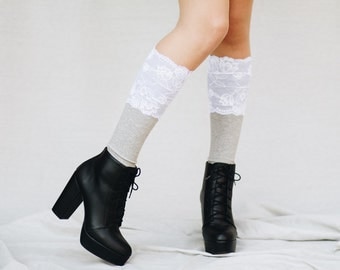 White Lace Boot Cuffs / Bridal Accessories / Lace Boot Socks / Boho Wedding / Country Wedding / Womens Boot Cuffs / Boot Toppers // White