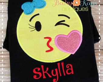 Kiss Face Emoji Applique Design 4x4, 5x7, 6x10, 8x8