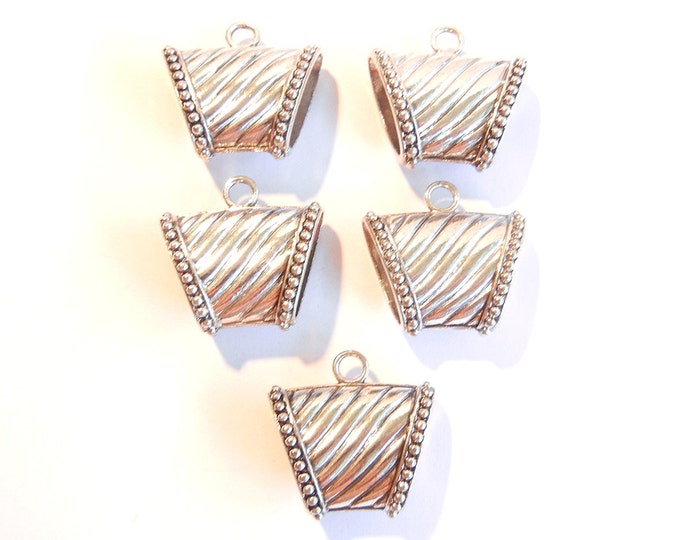 5f Antique Silver-tone Scarf Holders with Diagonal Stripe Design