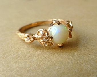 Engagement ring with opal and diamonds. Opal ring set. Leaf