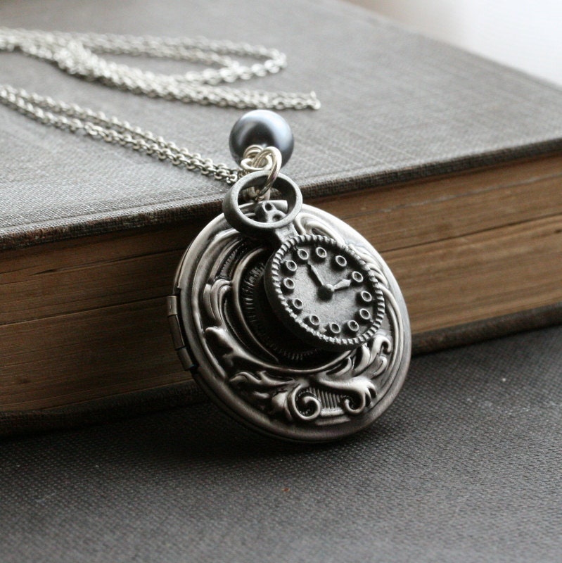 Locket Necklace Round Locket Clock Time Clock Jewelry