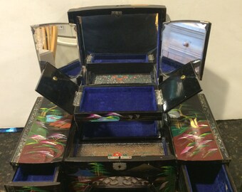 Vintage Chinese Black Lacquered Jewelry/Music Box