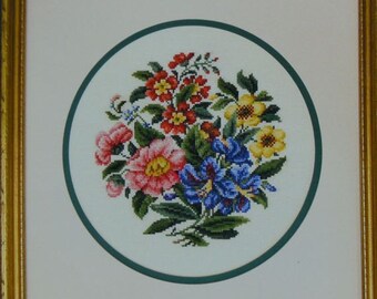 Sine's Bouquet - Serendipity Designs - Cross Stitch Chart L-224