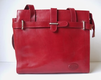 FLORENCE Made in Italy Glazed Cherry Red Leather Shoulder Handbag