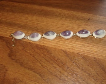 vintage bracelet goldtone purple white shell